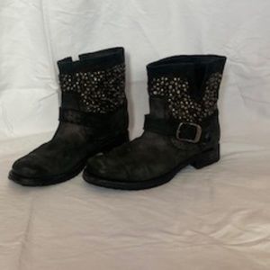 Frye Veronica Deco Ankle Bootie size 7.5